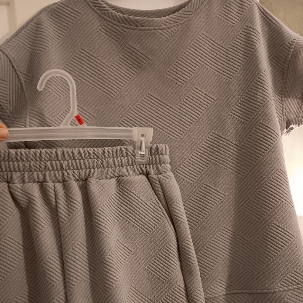 Boutique set- top and shorts heavy fabric gray